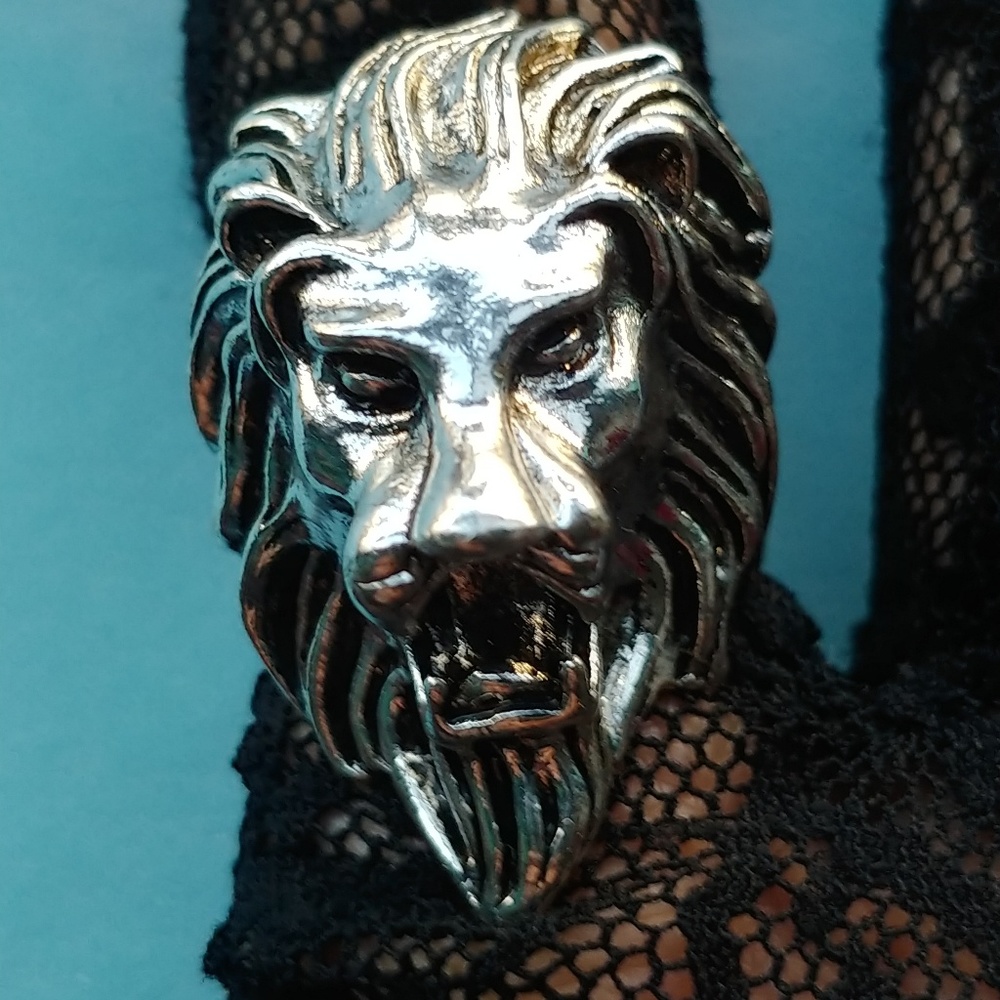Fierce lion head biker ring